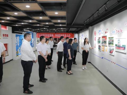 团省委副书记张迎春来Z6官网集团调研共青团工作